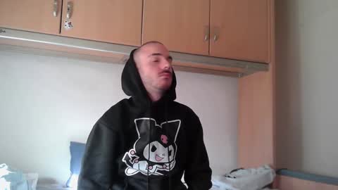 Isaac99c online show from 10/16/25, 08:15