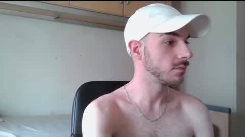 Snapshot of isaac99c chatting on 03/13/26, 02:45 Isaac99c online show from 03/13/26, 02:45