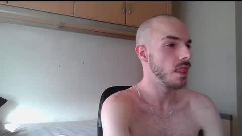 Snapshot of isaac99c chatting on 03/18/26, 08:28 Isaac99c online show from 03/18/26, 08:28