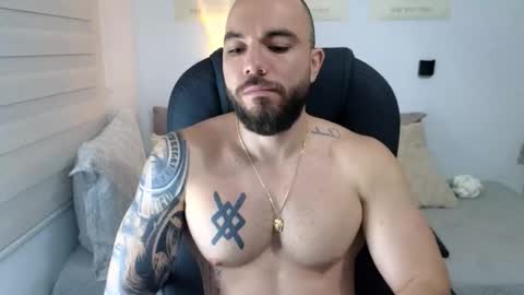 Isaac carter online show from 09/25/25, 11:03