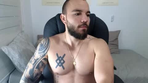 Isaac carter online show from 10/09/25, 11:08