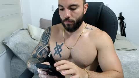 Snapshot of isaac_carter chatting on 05/02/26, 10:53 Isaac carter online show from 05/02/26, 10:53