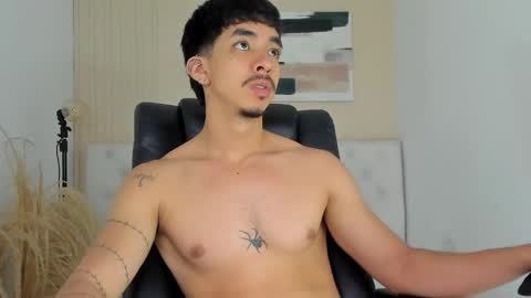 isaac_cryston online show from 02/13/26, 10:28