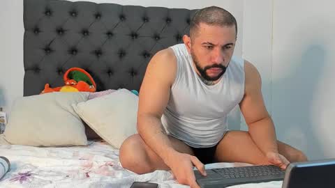 isaac_franko online show from 11/30/25, 10:47