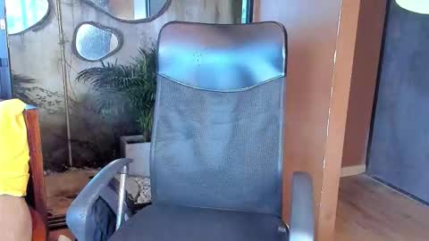 Snapshot of isaac_grimm chatting on 01/17/26, 03:00 isaac_grimm online show from 01/17/26, 03:00