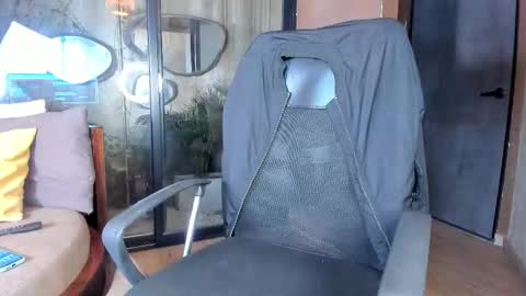 Snapshot of isaac_grimm chatting on 01/18/26, 03:21 isaac_grimm online show from 01/18/26, 03:21