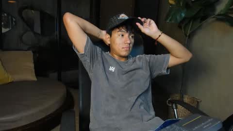 Snapshot of isaac_grimm chatting on 02/25/26, 03:27 isaac_grimm online show from 02/25/26, 03:27