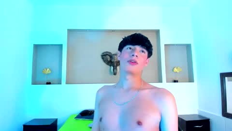 Snapshot of isaac_kurtt chatting on 11/05/25, 07:25 Isaac Kurtt online show from 11/05/25, 07:25