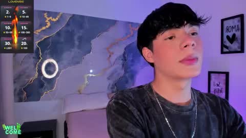 Snapshot of isaac_kurtt chatting on 11/19/25, 07:25 Isaac Kurtt online show from 11/19/25, 07:25