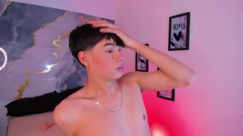 Snapshot of isaac_kurtt chatting on 11/25/25, 08:09 Isaac Kurtt online show from 11/25/25, 08:09