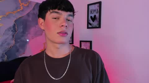 Snapshot of isaac_kurtt chatting on 12/15/25, 07:40 Isaac Kurtt online show from 12/15/25, 07:40