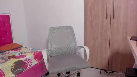 isaac_master77 online show from 11/19/25, 05:46