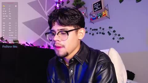 Isaac Saenz. online show from 12/05/24, 12:41