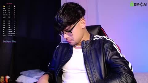 Isaac Saenz. online show from 10/15/25, 01:06