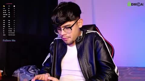 Isaac Saenz. online show from 11/08/25, 01:39