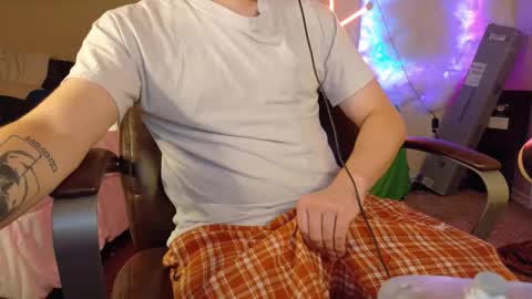 isaac online show from 09/14/25, 01:32