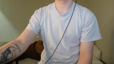 Snapshot of isaac_sheffield chatting on 02/22/26, 08:46 isaac online show from 02/22/26, 08:46