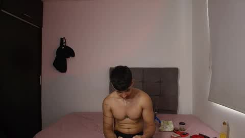 muscle isaac online show from 05/26/26, 10:28