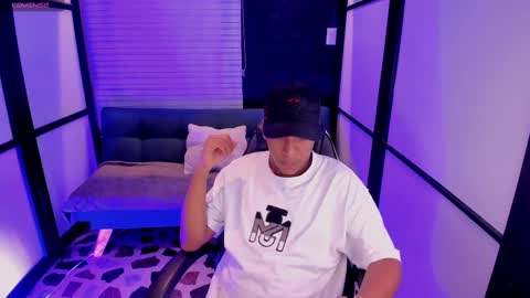 Snapshot of isaacblack_ chatting on 10/07/25, 04:09 IsaacBlack  online show from 10/07/25, 04:09