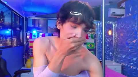 Snapshot of isaacnova chatting on 06/16/26, 07:38 isaacnova online show from 06/16/26, 07:38