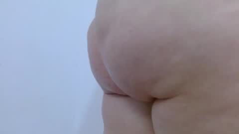 Snapshot of isabel_24_gil chatting on 05/09/26, 04:45 isabel online show from 05/09/26, 04:45