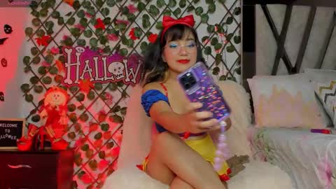 Isa online show from 10/30/25, 08:53