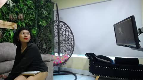 isabel_luxx online show from 04/11/26, 08:13