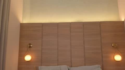 Isa online show from 11/15/25, 03:37