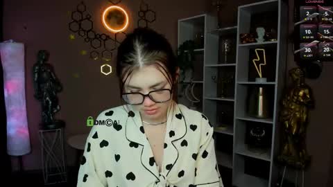 isabel online show from 04/15/26, 08:20