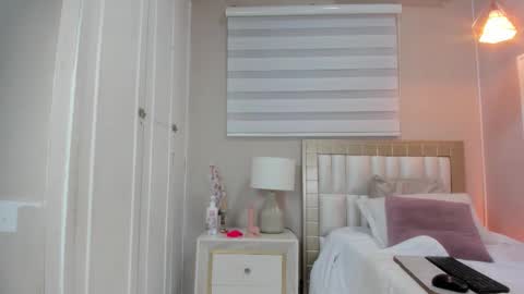 Snapshot of isabela__x chatting on 03/09/26, 11:36 isabela__x online show from 03/09/26, 11:36