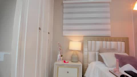 Snapshot of isabela__x chatting on 03/13/26, 11:39 isabela__x online show from 03/13/26, 11:39