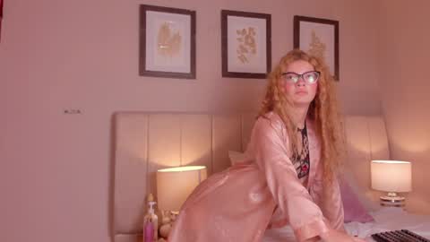 isabela__x online show from 07/16/26, 11:38