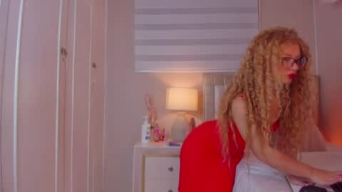 isabela__x online show from 07/28/26, 11:39