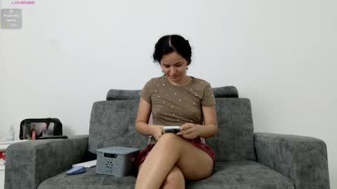 Snapshot of isabela_cuteass chatting on 05/19/26, 10:49 isabela online show from 05/19/26, 10:49