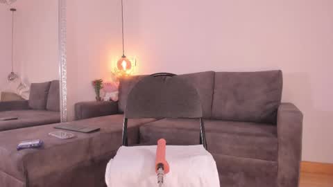 Snapshot of isabela_franco_ chatting on 09/23/25, 12:08 Isabela online show from 09/23/25, 12:08