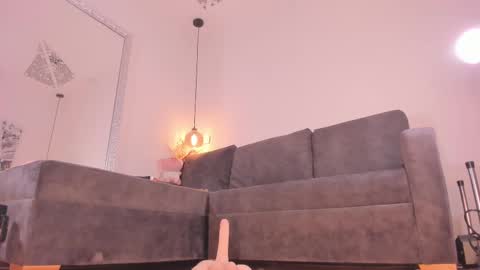Snapshot of isabela_franco_ chatting on 10/01/25, 12:22 Isabela online show from 10/01/25, 12:22