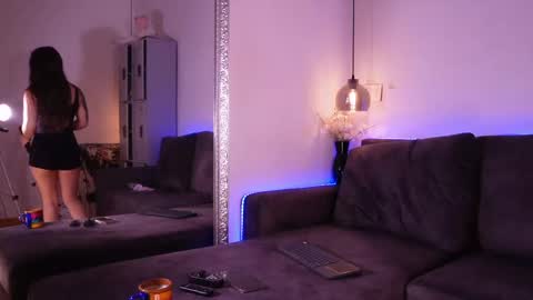 Snapshot of isabela_franco_ chatting on 06/07/26, 11:47 Isabela online show from 06/07/26, 11:47