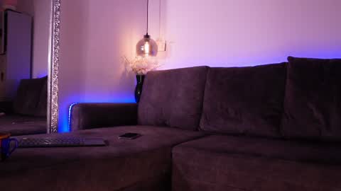 Snapshot of isabela_franco_ chatting on 06/22/26, 11:51 Isabela online show from 06/22/26, 11:51
