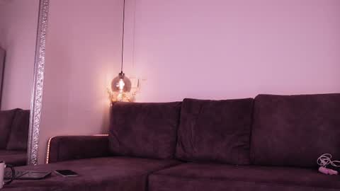 Snapshot of isabela_franco_ chatting on 07/13/26, 11:46 Isabela online show from 07/13/26, 11:46
