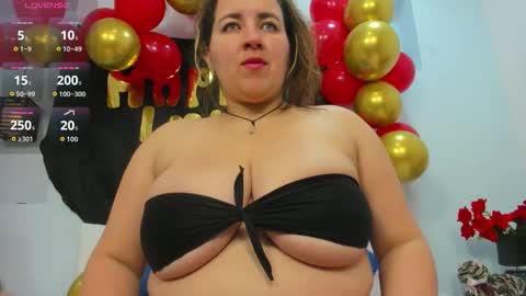 Snapshot of isabela_parkerr chatting on 09/27/25, 11:48 Mommy Isa online show from 09/27/25, 11:48