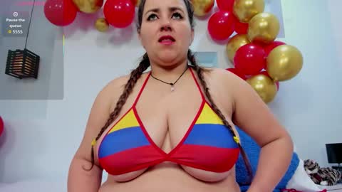 Snapshot of isabela_parkerr chatting on 10/05/25, 12:03 Mommy Isa online show from 10/05/25, 12:03