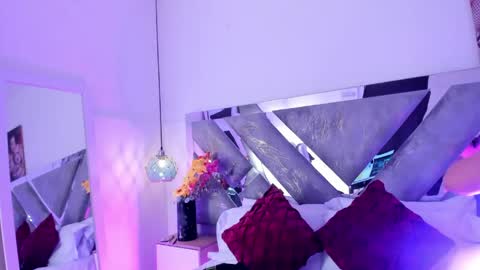 Snapshot of isabela_parkerr chatting on 05/23/26, 06:45 Mommy Isa online show from 05/23/26, 06:45