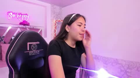 Snapshot of isabela_tay chatting on 12/16/25, 11:37 ISABELA online show from 12/16/25, 11:37