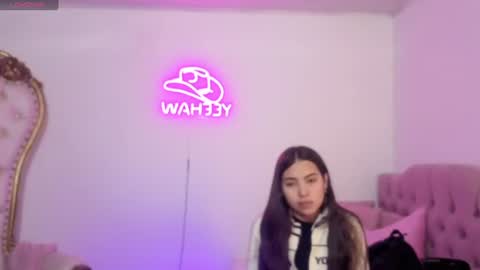 Snapshot of isabela_tay chatting on 07/17/26, 11:28 ISABELA online show from 07/17/26, 11:28