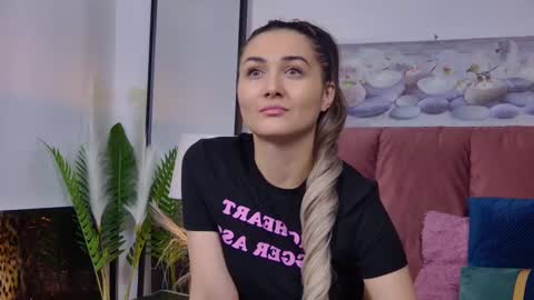 Isa online show from 02/21/25, 05:31