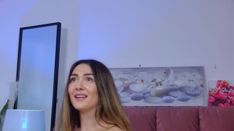 Isa online show from 03/03/25, 07:39