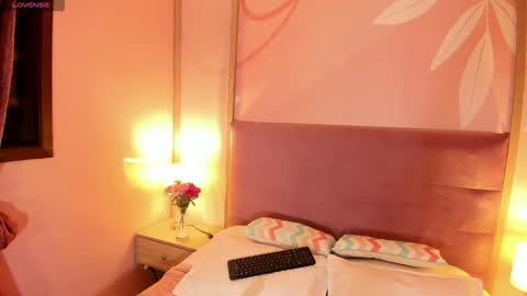 Snapshot of isabelastefano chatting on 11/30/25, 03:21 isabelastefano online show from 11/30/25, 03:21