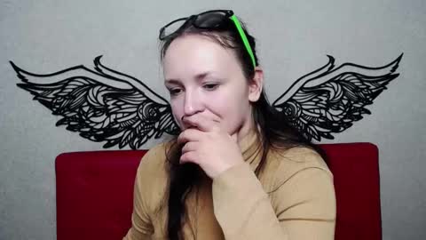 Snapshot of isabelblackberry chatting on 12/07/24, 01:40 IsabelBlackberry online show from 12/07/24, 01:40