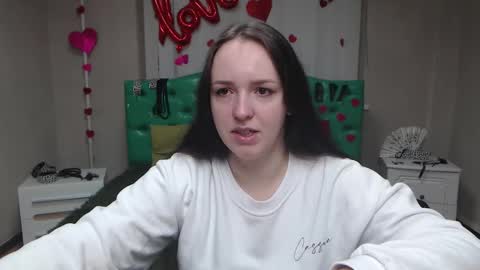 Snapshot of isabelblackberry chatting on 10/15/25, 05:29 IsabelBlackberry online show from 10/15/25, 05:29