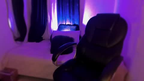 isabella online show from 07/09/26, 12:26